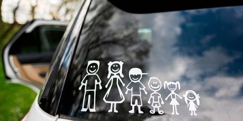 Making Your Mark: Personalizing Possessions with Unique Graphics